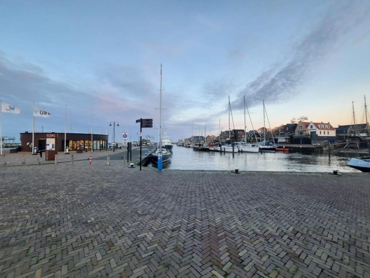 Bij De Haven Op Urk Apartment Exterior photo